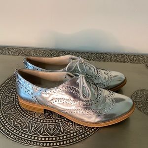 ♥️SOLD♥️ Sam Edelman silver Oxford shoes size 6,5